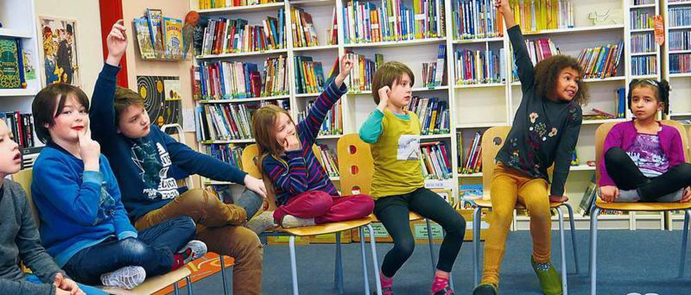 Ein Wohlfühlort ist die Schulbibliothek der Lenau-Grundschule in Kreuzberg im Laufe der Jahre geworden – und ein Ort, an dem sich Ideen entfalten können.