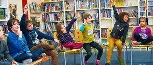 Ein Wohlfühlort ist die Schulbibliothek der Lenau-Grundschule in Kreuzberg im Laufe der Jahre geworden – und ein Ort, an dem sich Ideen entfalten können. 