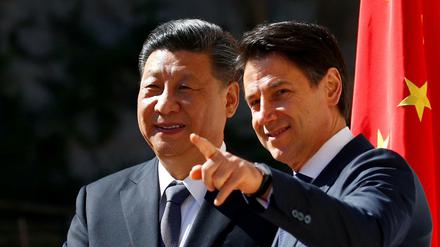 Der chinesische Präsident Xi Jinping mit dem italienischen Premierminister Guiseppe Conte in Rom.