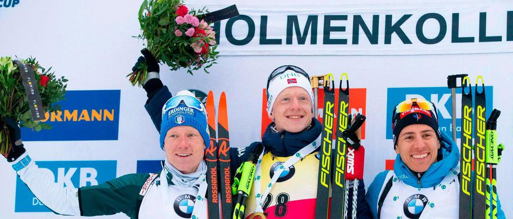 Strahlender Sieger. Johannes Thingnes Bö (M.) stand in dieser Saison außergewöhnlich oft ganz oben.