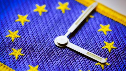 Das EU-Parlament hat sich mit großer Mehrheit für ein Ende der Zeitumstellung ab 2021 ausgesprochen.