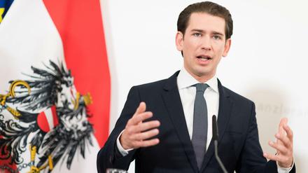 Es werde geprüft, ob es sich bei der rechtsextremen Gruppe um eine "terroristische Vereinigung" handle, sagt Österreichs Bundeskanzler Sebastian Kurz. 