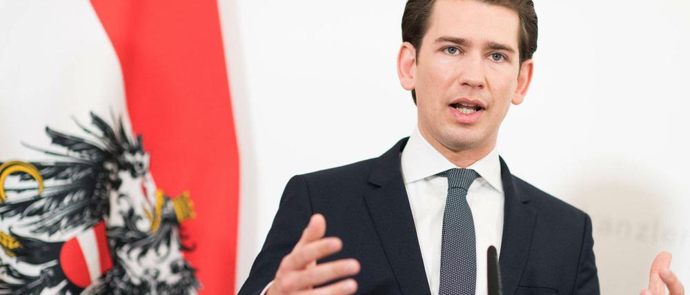 Es werde geprüft, ob es sich bei der rechtsextremen Gruppe um eine "terroristische Vereinigung" handle, sagt Österreichs Bundeskanzler Sebastian Kurz.