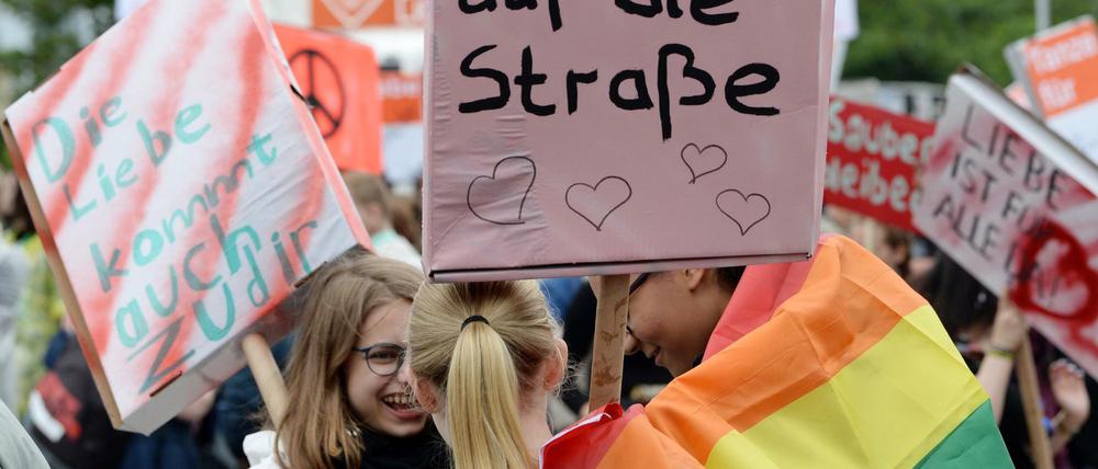 Die Techno-Parade "Zug der Liebe" durch die Berliner Innenstadt ist in erster Linie eine politische Veranstaltung.