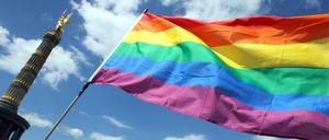 Auch in Berlin werden Homosexuelle Opfer von Zwangsehe. Für Betroffene richtet der Senat nun eine Krisenwohnung ein. 