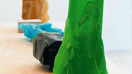 Bei 1000 Grad im Ofen gebacken. Glassteine von Kai Schiemenz.