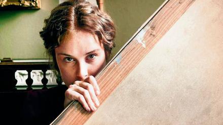 Mit Leib und Seele. In einer Zeit, in der Malen bedeutet, die Natur exakt nachzubilden, entwickelt die junge Paula Modersohn-Becker (Carla Juri) ihren ganz eigenen Stil.