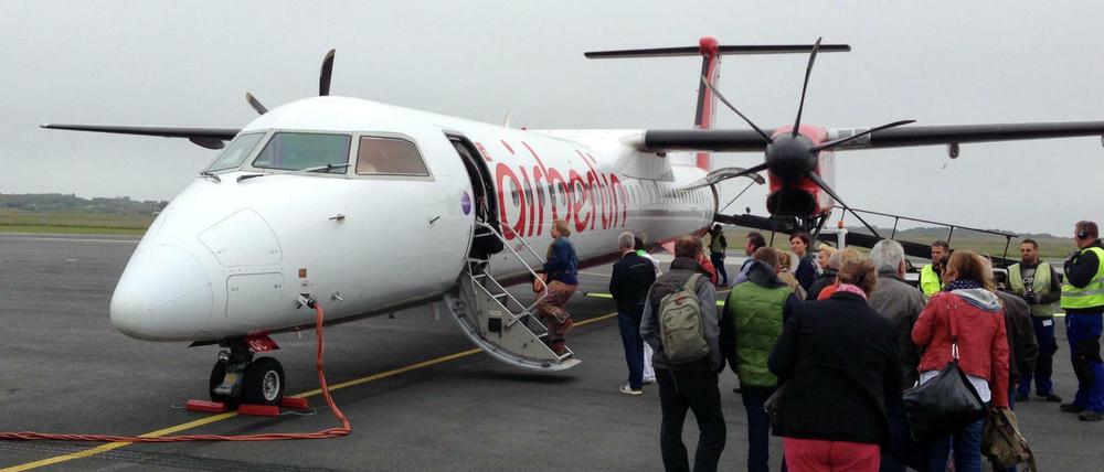 Das waren Zeiten: Eine Air-Berlin-Maschine vom Typ "Dash 8" auf dem Flughafen Sylt - aufgenommen im Juni 2013.
