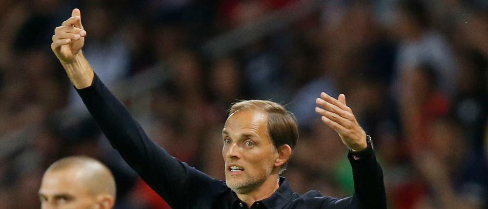 Im Modus: Thomas Tuchel gibt seinen Spielern in Paris Anweisungen.
