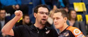 Gehen künftig getrennte Wege. Volleys-Trainer Cedric Enard (links) und Zuspieler Jan Zimmermann.