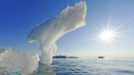 Der Klimawandel lässt die Polkappen schmelzen.