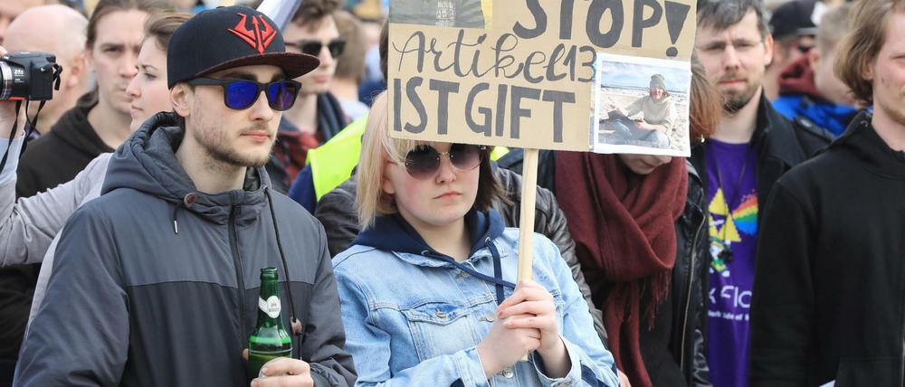 Jung und dagegen: Zu den europaweiten Anti-EU-Urheberrechtsreformdemos kamen viele junge Leute.