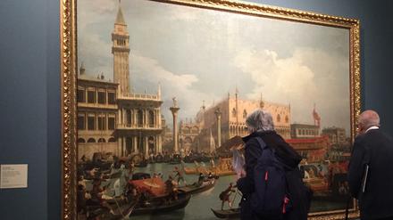 Besucher der Canaletto-Ausstellung im Palazzo Braschi 2018. Zwei Gemälde des Malers soll der Bund jetzt zurückgeben.