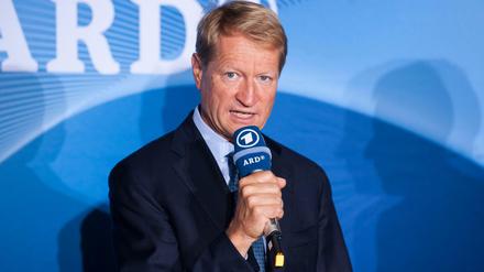 ARD wiederspricht ARD. Ulrich Wilhelm setzt sich für ein Miteinander von öffentlich-rechtlichem Rundfunk und Zeitungsverlagen ein. Die Kritik der Werbetochter "an der Qualität der Entscheidermedien" weist er zurück.