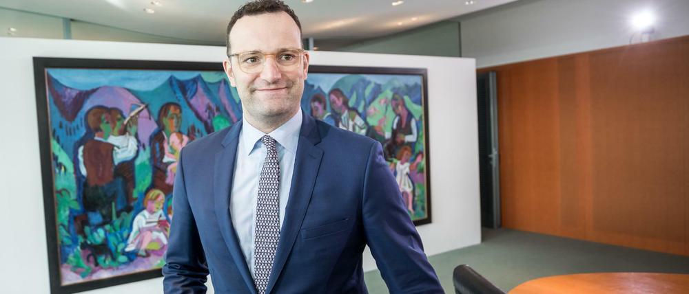 Mit breiter Brust: Gesundheitsminister Jens Spahn (CDU).
