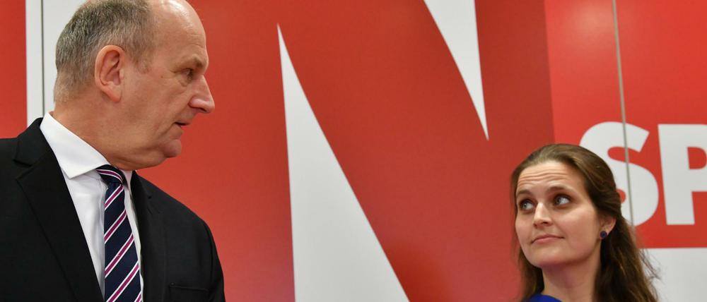 Dietmar Woidke und Nachrückerin Maja Wallstein.