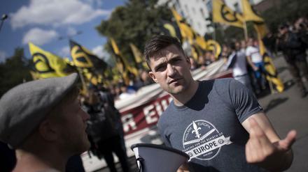 Martin Sellner von der österreichischen IB bei einer Demo in Berlin. Die Identitären sind vernetzt und in ganz Europa aktiv.