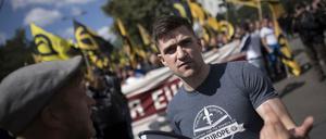 Martin Sellner von der österreichischen IB bei einer Demo in Berlin. Die Identitären sind vernetzt und in ganz Europa aktiv.