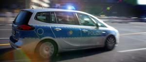 Polizeiwagen in Mitte. 