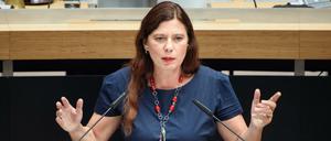 Senatorin Sandra Scheeres (SPD) gehört seit Jahren zu den unbeliebtesten Politikerinnen der Stadt - wie fast alle Schulsenatoren und -senatorinnen vor ihr.