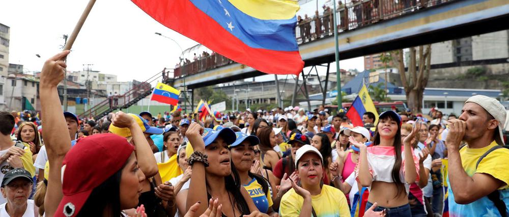 Unterstützer von Juan Guaidó demonstrieren in Los Teques. 