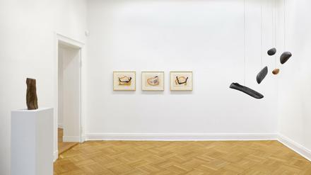 Installationsansicht der Baumeister-Ausstellung.