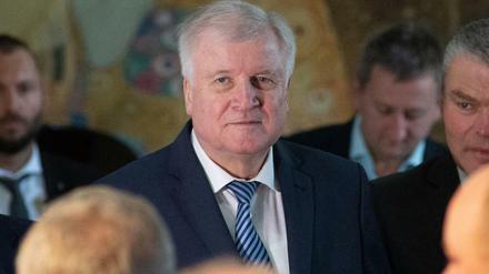 Bundesinnenminister Horst Seehofer (CSU) kommt zum Bürgerdialog im Salzlandkreis.