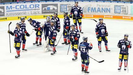 Immerhin. In den Play-offs zeigten die Eisbären ihr wahres Leistungsvermögen. Titelwürdig war das aber auch nicht.