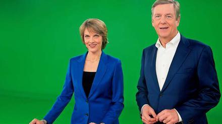 „Grüne Hölle“ wird das Studio genannt, in dem Marietta Slomka und Claus Kleber das „heute-journal“ präsentieren. 
