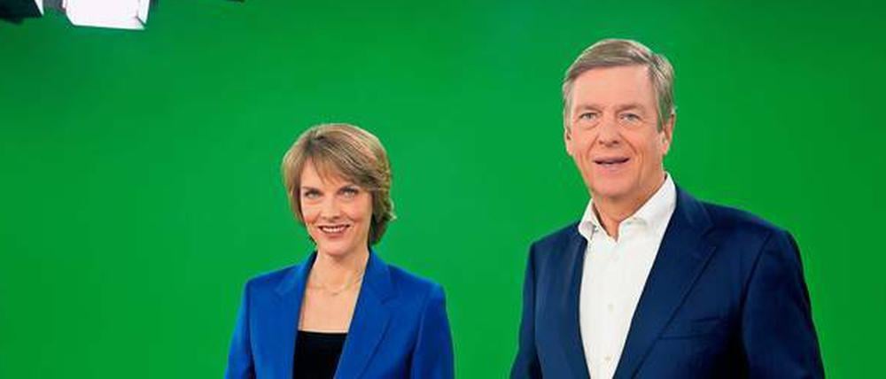 „Grüne Hölle“ wird das Studio genannt, in dem Marietta Slomka und Claus Kleber das „heute-journal“ präsentieren. 