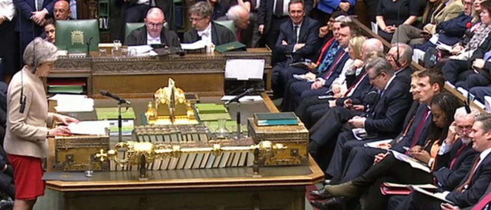 Unterhaus vs. Theresa May: Das britische Parlament sucht nach Alternativen zum Kurs der Premierministerin.