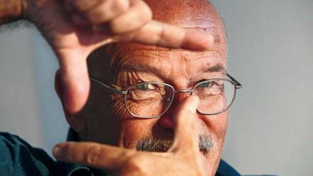 Regiemeister und Werkmeister, mehr Macher als Künstler – und Liebhaber der Literatur. Der Filmemacher Volker Schlöndorff. 
