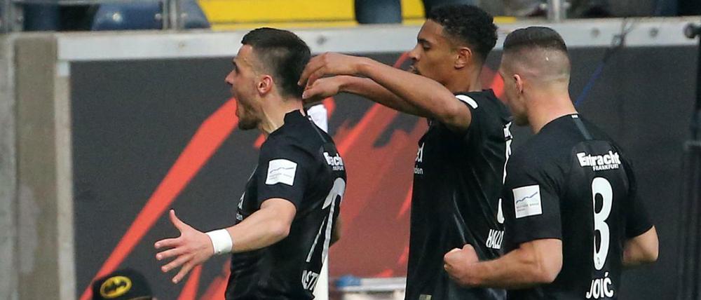 Frankfurts Filip Kostic (links) konnte zwei Tore bejubeln.