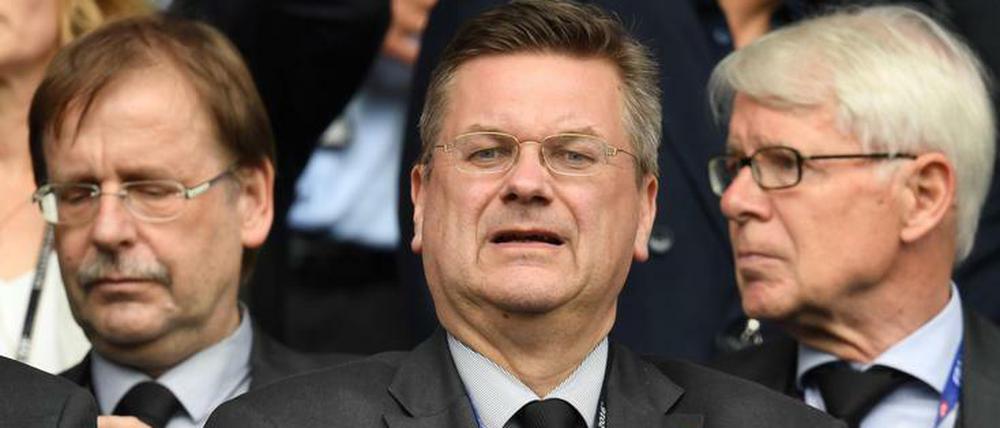 Aus der zweiten in die erste Reihe. Rainer Koch und Reinhard Rauball müssen nach dem Rücktritt von Reinhard Grindel wieder übernehmen.