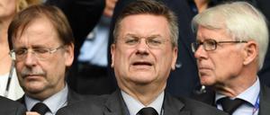 Aus der zweiten in die erste Reihe. Rainer Koch und Reinhard Rauball müssen nach dem Rücktritt von Reinhard Grindel wieder übernehmen.