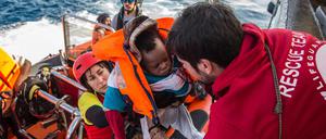 Dezember 2018: Rettungsaktion vor der Küste Libyens. 
