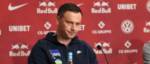 So genervt sieht eindeutig ein Verlierer aus: Hertha-Trainer Pal Dardai nach dem Spiel gegen Leipzig.