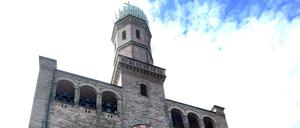 Blick auf die Kirche St. Peter und Paul auf Nikolskoe in Berlin.