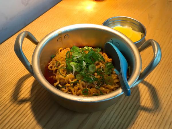 Streetfood der Wohlfühlklasse im NGOKIMPAK.