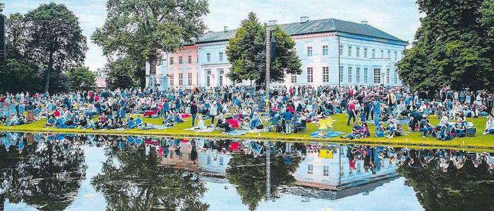 Ein Eindruck von der Neuhardenberg-Nacht, die mit ihrem vielfältigen Programm zu den Höhepunkten der Kulturfestreihe zählt.