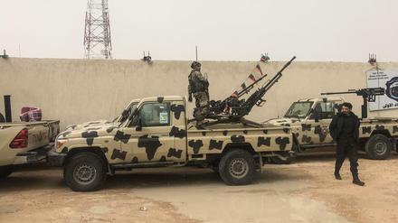 Gegner des Generals Chalifa Haftar bereiten sich vor.