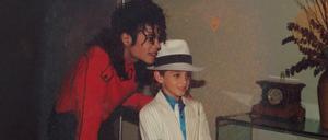 An der Seite seines Stars: Die Schilderungen unter anderem von Wade Robson (rechts) über den sexuellen Missbrauch durch Michael Jackson sind schockierend. 
