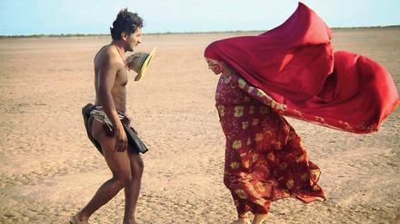 Gegen die Gringos. Rapayet (José Acosta) und Zaida (Natalia Reyes) gehören zum Wayuu-Volk.