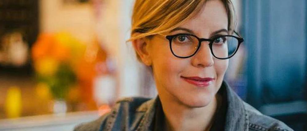 Pamela Druckerman arbeitet als freiberufliche Journalistin und Autorin.