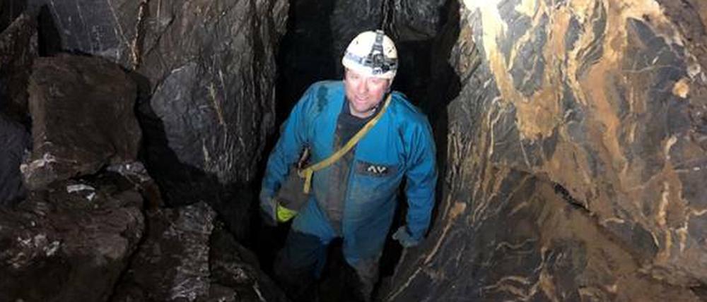  Die "Windloch" genannte Höhle in der Tiefe des Ründerother Mühlenbergs soll nun ausführlich vermessen und untersucht werden. 