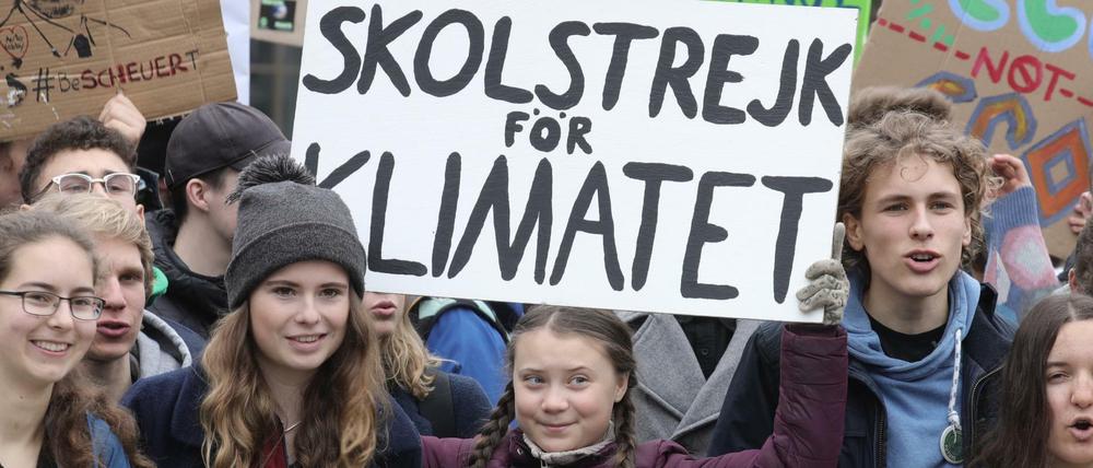 Aus Sorge um die Zukunft: Fridays for Future-Demonstration von Schülern um Greta Thunberg in Berlin. 