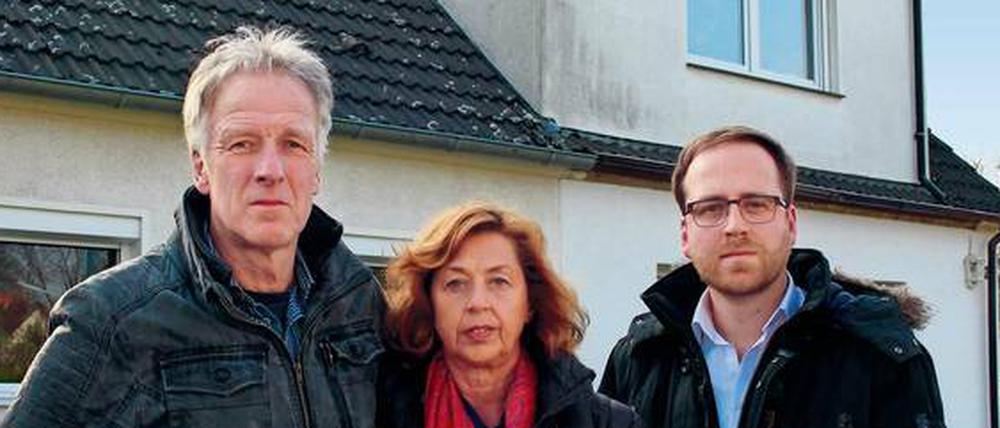Besorgt. Die Familie Herrmann hat ihr Vermögen in das Haus gesteckt. 