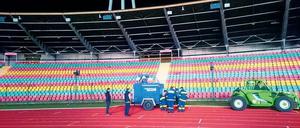 Helfer vom THW vergangene Woche bei einem Testlauf im Jahn-Sportpark. 