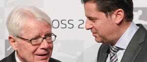 DFL-Präsident Reinhard Rauball (l) und Christian Seifert, Vorsitzender der Geschäftsführung der Deutschen Fußball Liga (DFL),