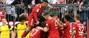 Die Bayern. Die Münchner gewannen eindrucksvoll und zogen so am BVB vorbei.